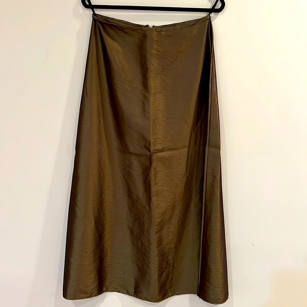 Woman’s Maxi olive gold skirt size 2
